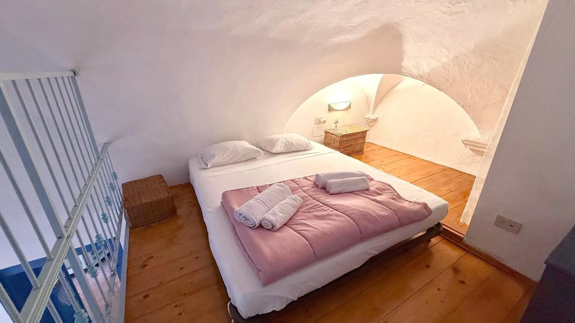 Apartment Suite Menotti 38 - Sanremo Italy